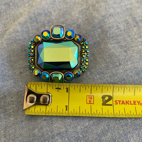 Heidi Daus Iridescent Aurora Rhinestone Gold tone Brooch - Picture 5 of 5